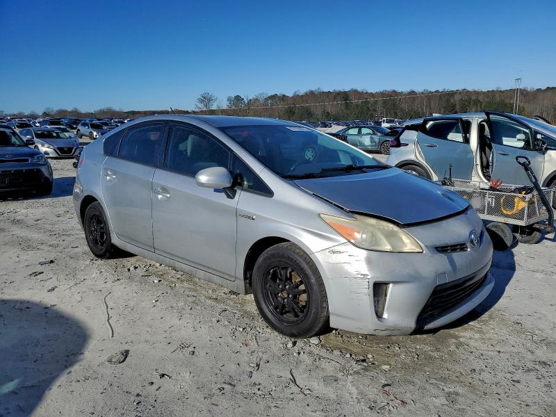 Photo 4 from auction – 2013 TOYOTA PRIUS with VIN JTDKN3DU0D0345883