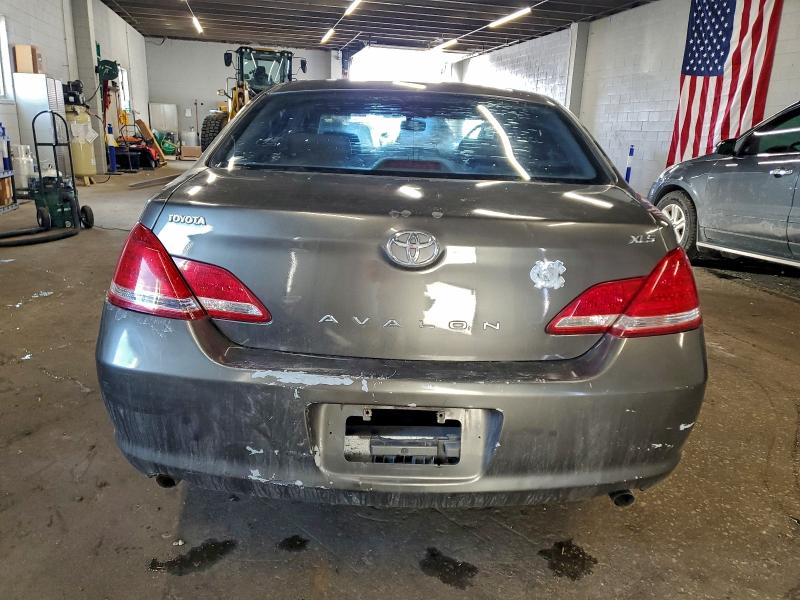 Photo 6 from auction – 2007 TOYOTA AVALON with VIN 4T1BK36B47U229731
