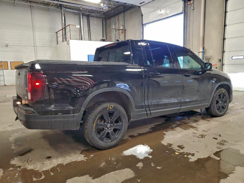 Photo 3 from auction – 2017 HONDA RIDGELINE with VIN 5FPYK3F86HB030622