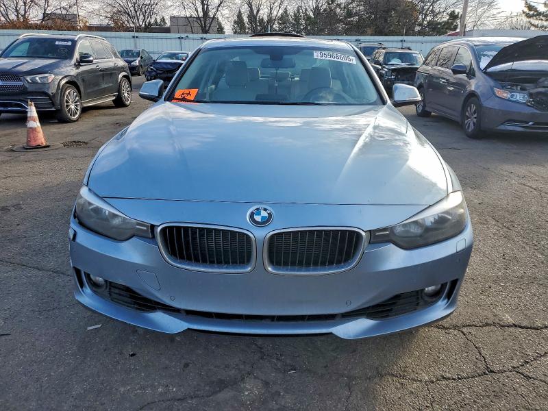 Photo 5 from auction – 2015 BMW 328 XI with VIN WBA3B3C51FJ985019