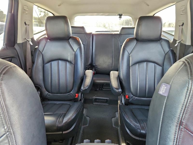 Photo 10 from auction – 2015 CHEVROLET TRAVERSE L with VIN 1GNKRGKD6FJ316732