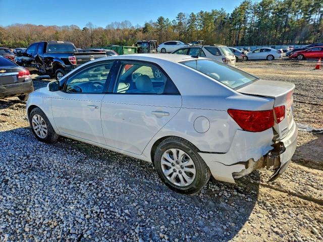 Zdjęcie 2 z aukcji – 2012 KIA FORTE LX z VIN KNAFT4A2XC5639502