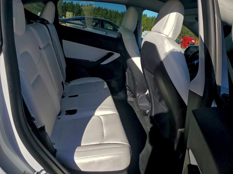 Photo 10 from auction – 2021 TESLA MODEL Y with VIN 5YJYGDEE9MF112460