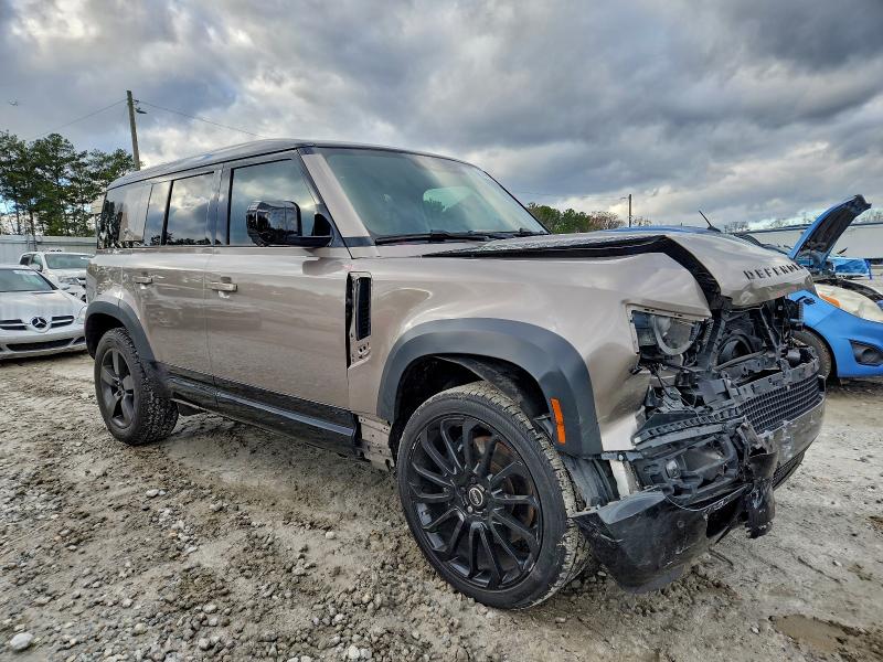 Photo 4 from auction – 2023 LAND ROVER DEFENDER 1 with VIN SALEWEEE0P2181145