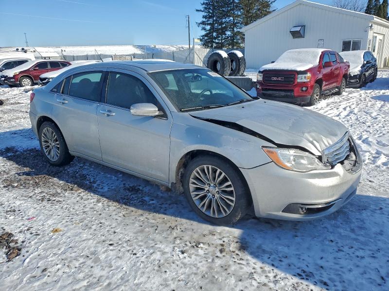 Photo 4 from auction – 2011 CHRYSLER 200 LIMITE with VIN 1C3BC2FG3BN504049