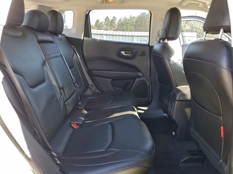 Photo 11 from auction – 2018 JEEP COMPASS TR with VIN 3C4NJDDB4JT345879