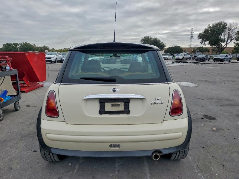 Photo 6 from auction – 2003 MINI COOPER with VIN WMWRC33403TJ50382