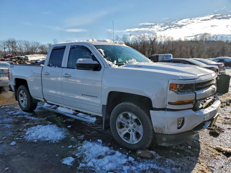Photo 4 from auction – 2017 CHEVROLET SILVERADO with VIN 1GCVKREC2HZ230931