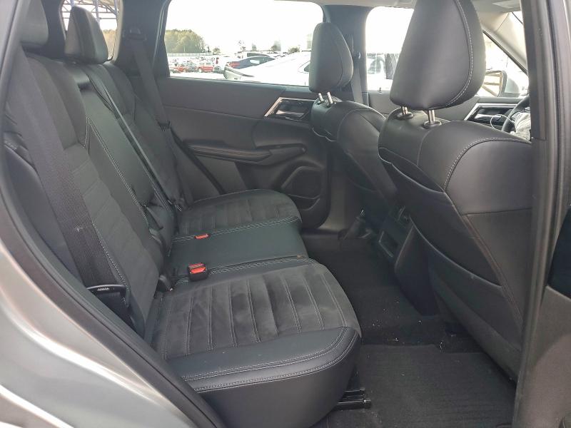 Photo 10 from auction – 2023 MITSUBISHI OUTLANDER with VIN JA4J3UA8XPZ020280