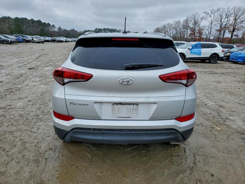 Photo 6 from auction – 2017 HYUNDAI TUCSON LIM with VIN KM8J33A42HU296542