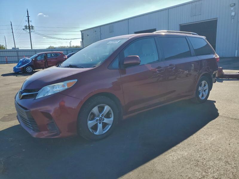 Photo 1 from auction – 2018 TOYOTA SIENNA LE with VIN 5TDKZ3DC5JS917504