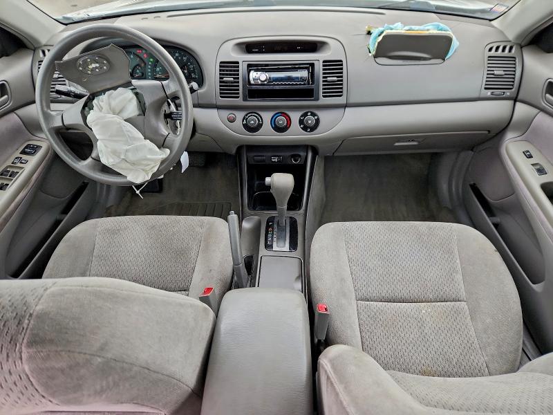 Photo 8 from auction – 2002 TOYOTA CAMRY LE with VIN 4T1BE30K62U035663