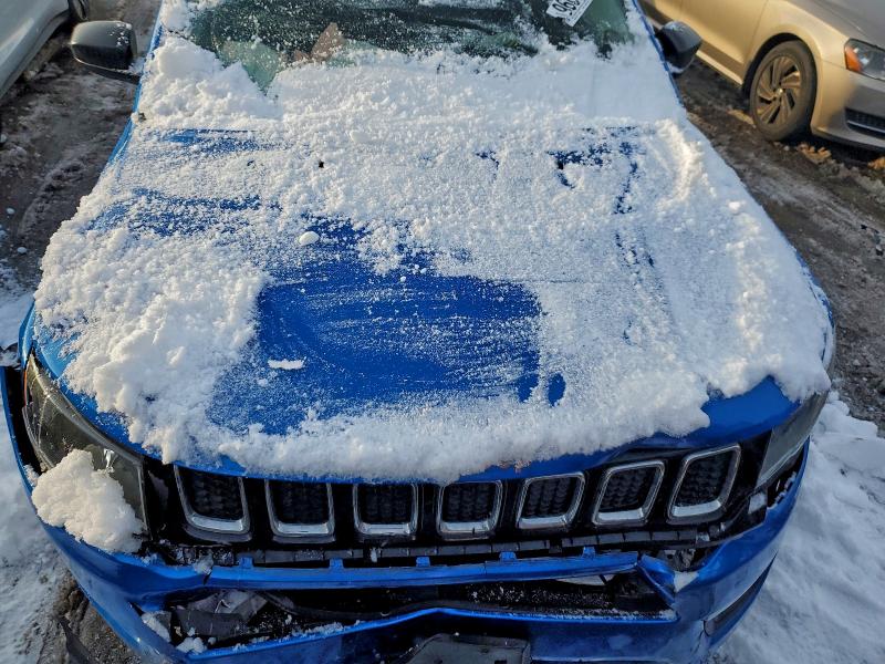 Photo 11 from auction – 2017 JEEP COMPASS with VIN 3C4NJDAB2HT647458