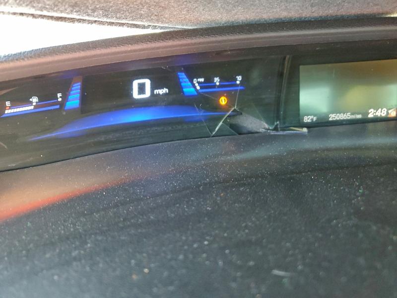 Photo 9 from auction – 2014 HONDA CIVIC LX with VIN 19XFB2F51EE227456