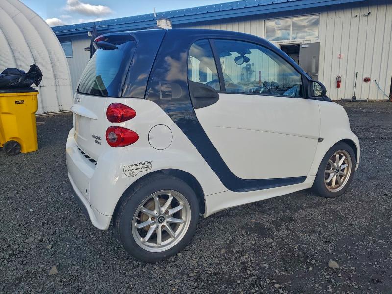 صورة رقم 3 من المزاد - 2016 SMART FORTWO مع VIN WMEEJ9AA9GK842074