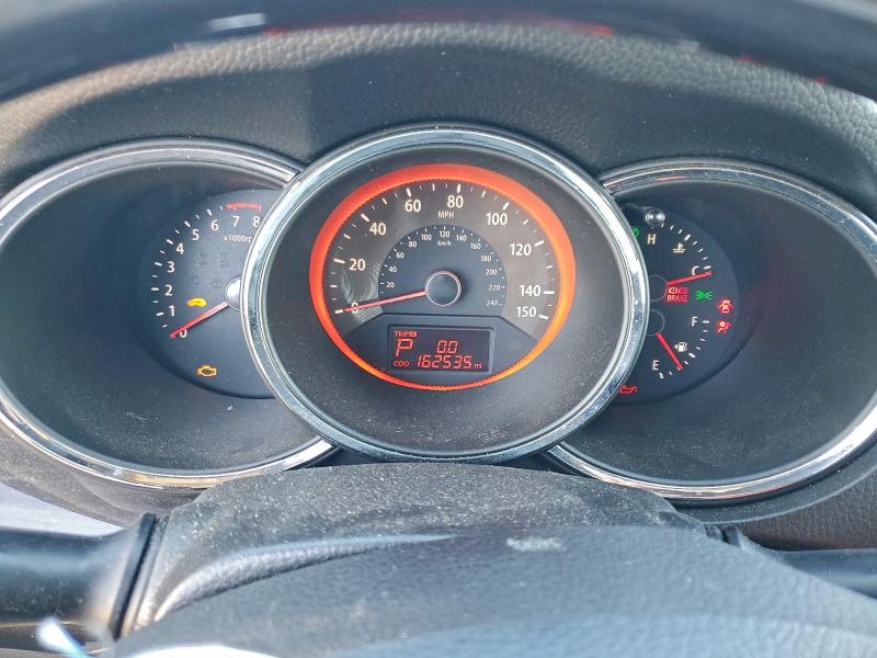 Photo 9 from auction – 2012 KIA SORENTO SX with VIN 5XYKWDA28CG229524