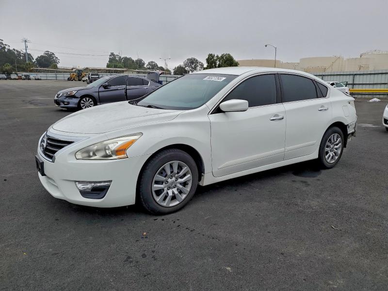 NISSAN ALTIMA 2.5 2015 with VIN 1N4AL3AP1FN908824 - Photo from auction