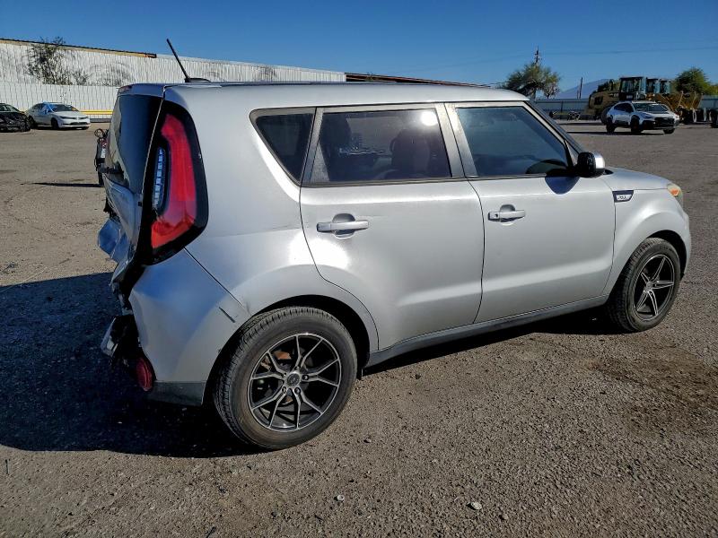 Photo 3 from auction – 2015 KIA SOUL with VIN KNDJN2A23F7799421