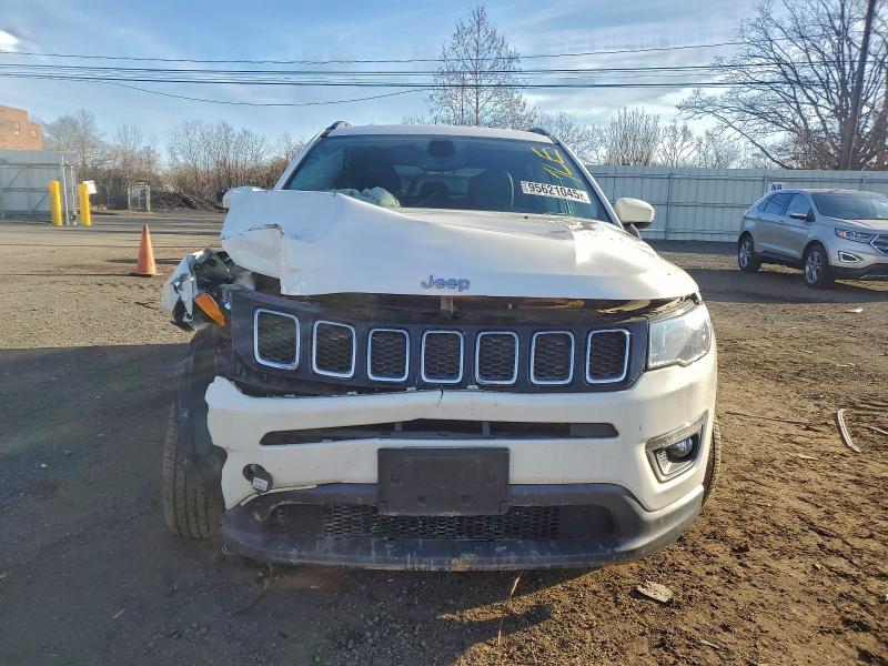 Photo 5 from auction – 2019 JEEP COMPASS LA with VIN 3C4NJDBB6KT827967
