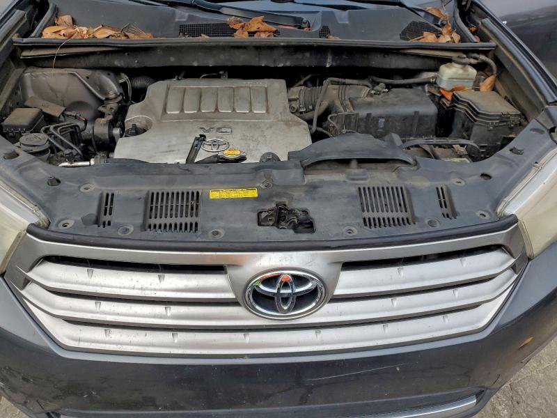 Photo 11 from auction – 2011 TOYOTA HIGHLANDER with VIN 5TDDK3EHXBS052599