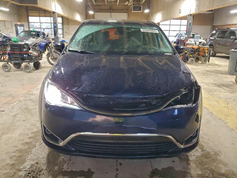 Photo 5 from auction – 2018 CHRYSLER PACIFICA H with VIN 2C4RC1H74JR230590