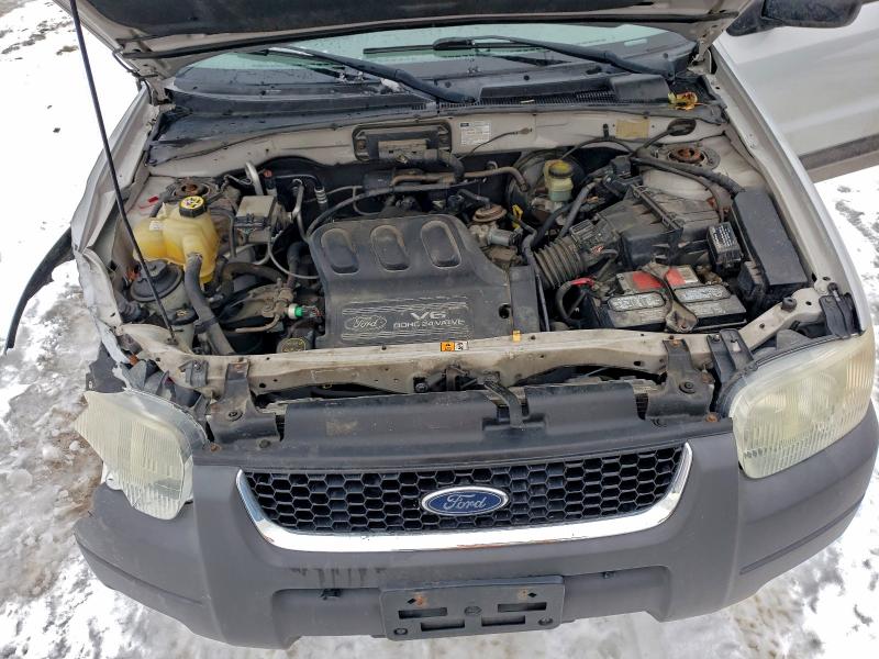 Photo 12 from auction – 2002 FORD ESCAPE XLT with VIN 1FMYU04132KB43439