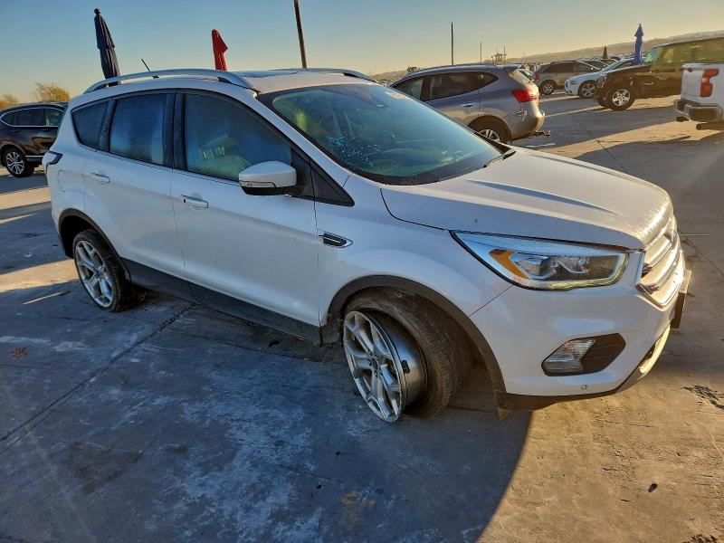 Photo 4 from auction – 2018 FORD ESCAPE TIT with VIN 1FMCU9J97JUB41737