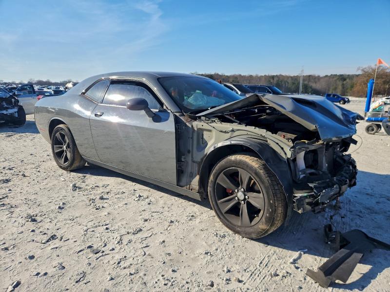 Photo 4 from auction – 2018 DODGE CHALLENGER with VIN 2C3CDZAG5JH339002