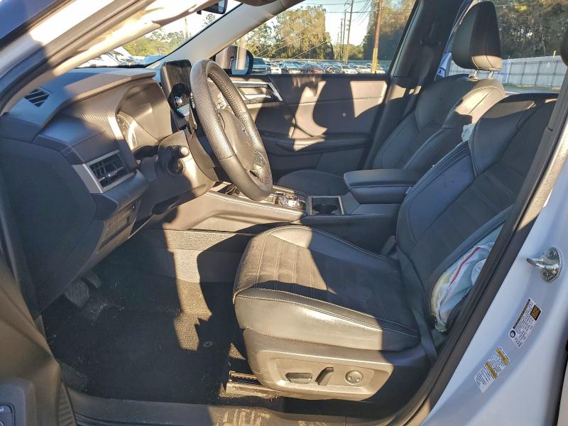 Photo 7 from auction – 2024 MITSUBISHI OUTLANDER with VIN JA4J3VA86RZ011729