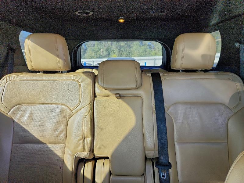 Photo 10 from auction – 2016 FORD EXPLORER L with VIN 1FM5K8F85GGC27273