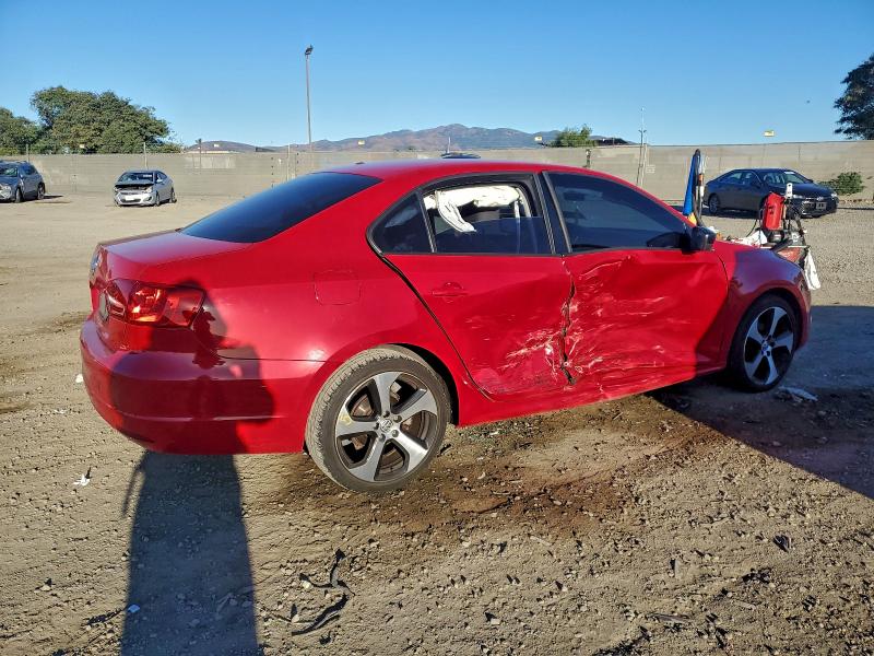 Photo 3 from auction – 2013 VOLKSWAGEN JETTA BASE with VIN 3VW2K7AJ4DM236105