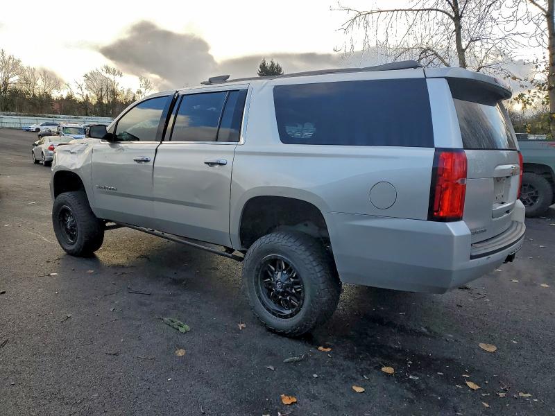Photo 2 from auction – 2017 CHEVROLET SUBURBAN with VIN 1GNSKHKC8HR374833