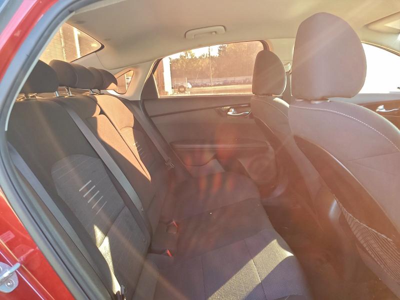 Photo 10 from auction – 2019 KIA FORTE with VIN 3KPF34AD2KE048216