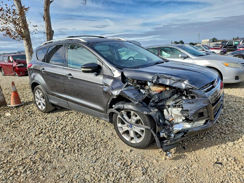 Photo 4 from auction – 2015 FORD ESCAPE TIT with VIN 1FMCU9J9XFUB33669