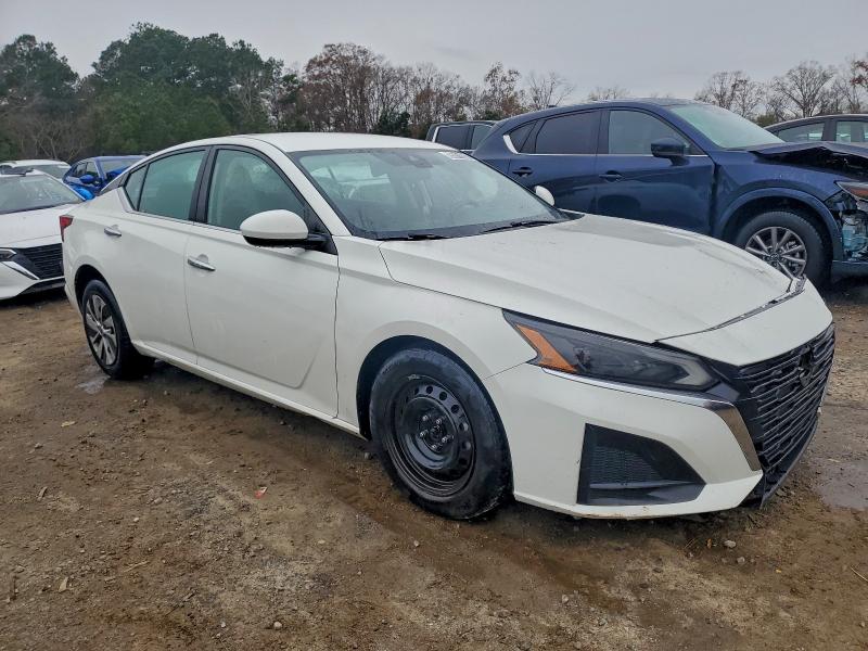 Photo 4 from auction – 2023 NISSAN ALTIMA S with VIN 1N4BL4BV3PN317015