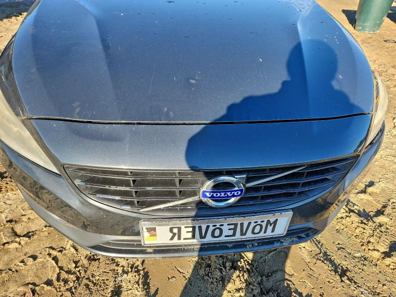 Photo 11 from auction – 2014 VOLVO S60 T6 with VIN YV1902FH2E2281854