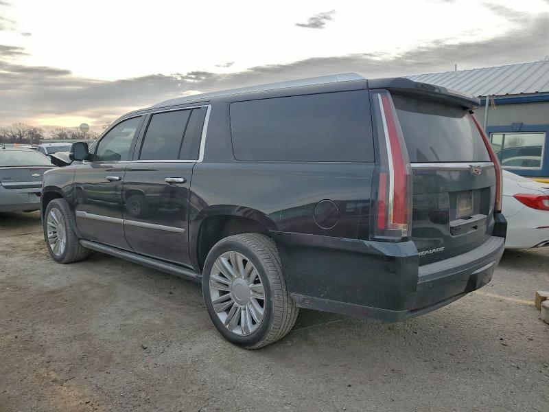 Photo 2 from auction – 2016 CADILLAC ESCALADE with VIN 1GYS4KKJ4GR305855