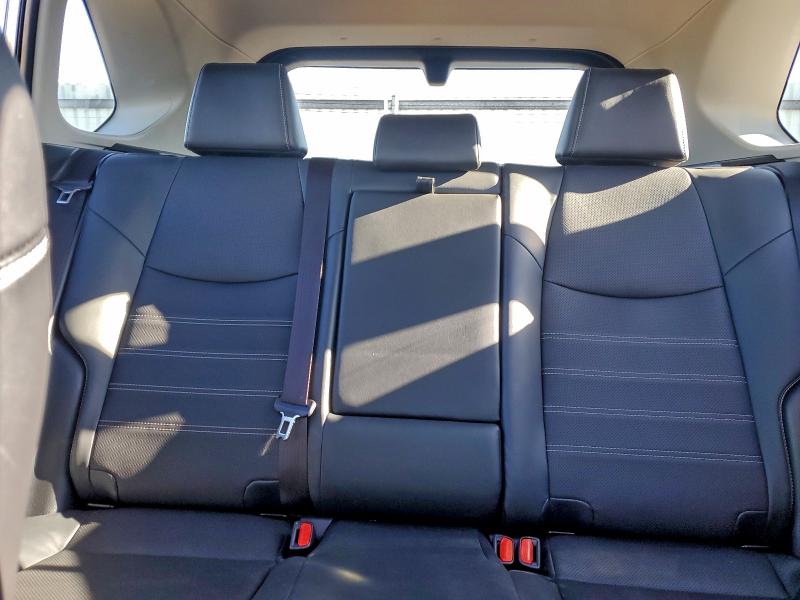 Photo 10 from auction – 2021 TOYOTA RAV4 LIMIT with VIN JTMN1RFV8MD531844
