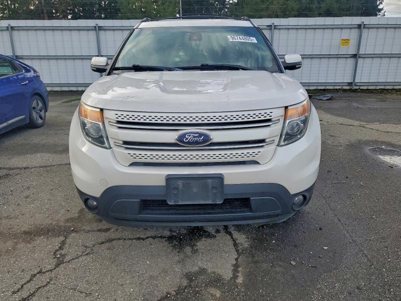 Photo 5 from auction – 2013 FORD EXPLORER L with VIN 1FM5K8F86DGA21889