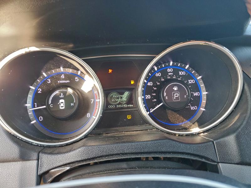 Photo 9 from auction – 2011 HYUNDAI SONATA SE with VIN 5NPEC4AB5BH216789