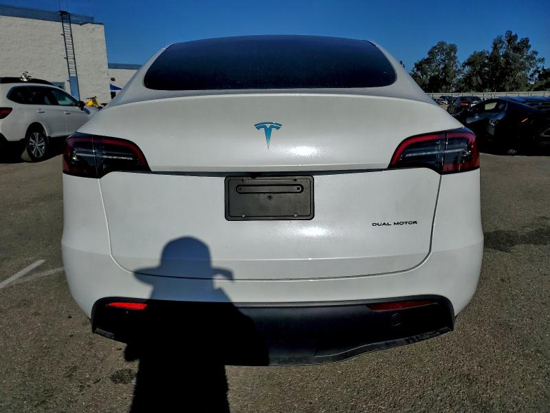 Photo 6 from auction – 2024 TESLA MODEL Y with VIN 7SAYGDEE5RA260337
