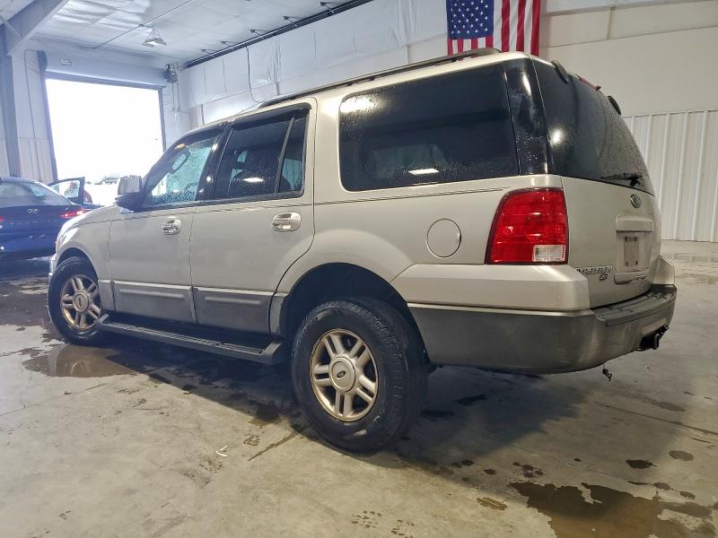 Фото 2 с аукциона – 2005 FORD EXPEDITION с VIN 1FMPU16505LA42732