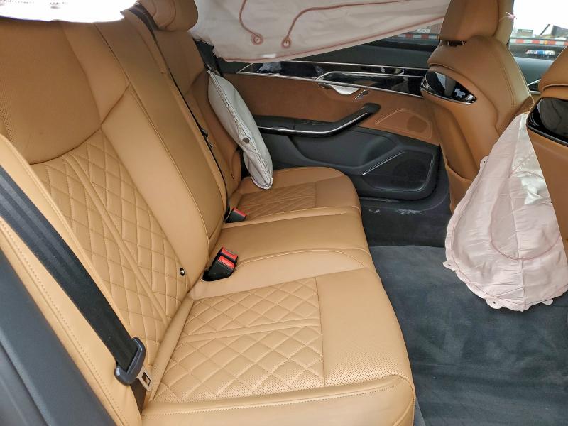 Photo 10 from auction – 2020 AUDI S8 with VIN WAU8SAF80LN015215