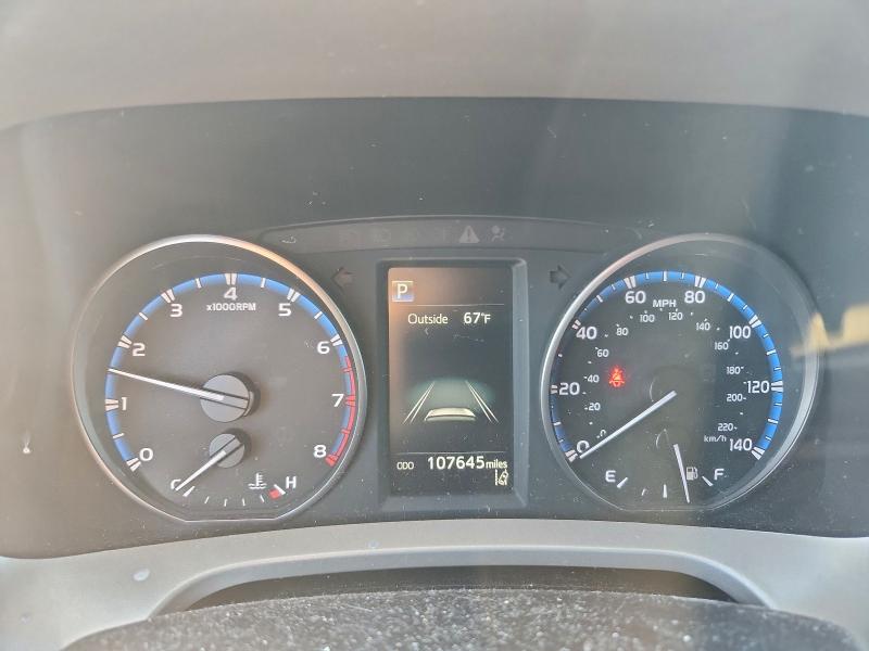 Photo 9 from auction – 2017 TOYOTA RAV4 LE with VIN 2T3BFREV9HW637301