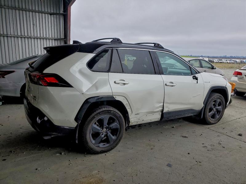 Photo 3 from auction – 2021 TOYOTA RAV4 XSE with VIN 4T3E6RFVXMU037442