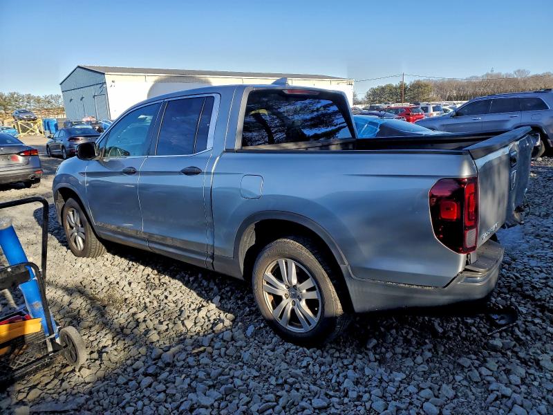Photo 2 from auction – 2017 HONDA RIDGELINE with VIN 5FPYK3F27HB038109