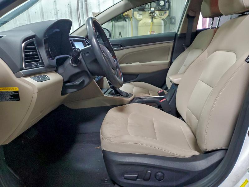 Photo 7 from auction – 2017 HYUNDAI ELANTRA SE with VIN 5NPD84LF6HH192587