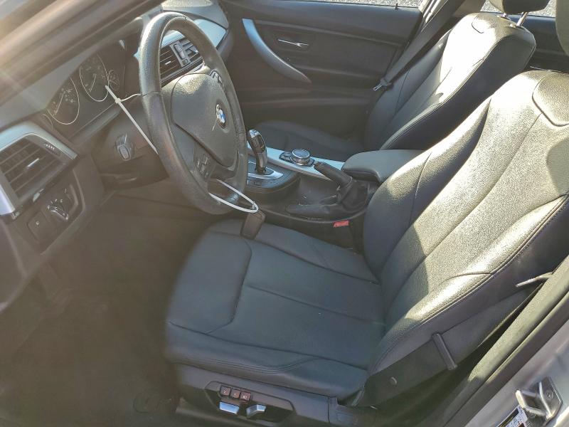 Photo 7 from auction – 2017 BMW 320 I with VIN WBA8E1G53HNU14350