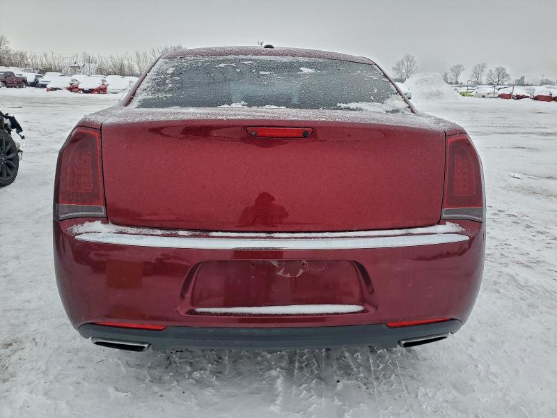 Photo 6 from auction – 2016 CHRYSLER 300 with VIN 2C3CCAAG0GH253660