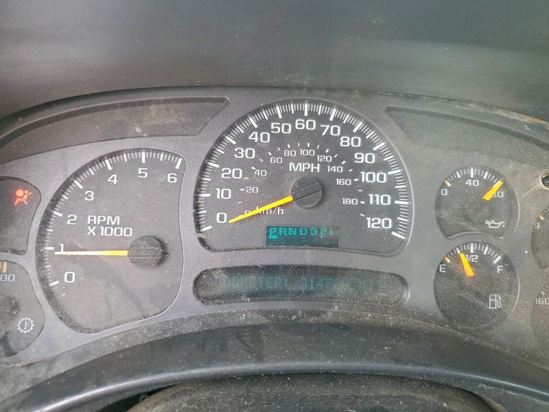 Photo 9 from auction – 2004 CHEVROLET SILVERADO with VIN 1GCHC29U64E114962